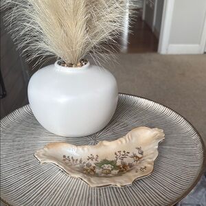 Elegant Cream Decorative Dish